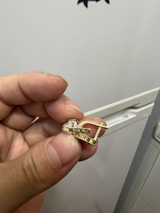 Продам серьги Ванклив