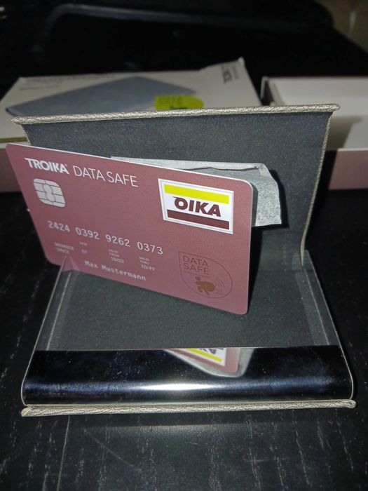 Card holder Troika