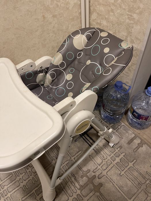 Детский кормящий стулчик