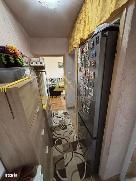 Apartament 2 camere semidecomandat  Cuza Voda pret corect