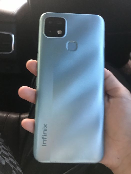 iPhone SE (2020года), Infinix