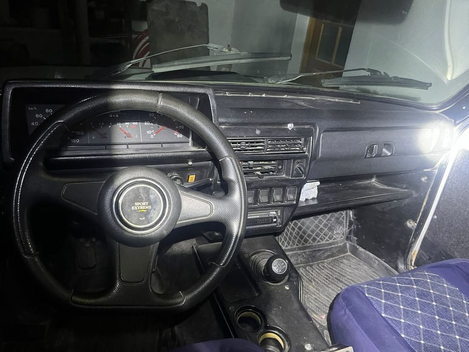 Lada нива 2123 бензин