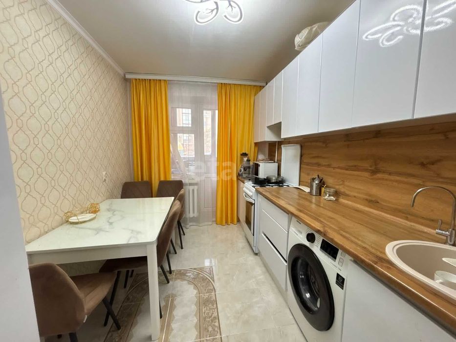 продам 3 комнатную квартиру