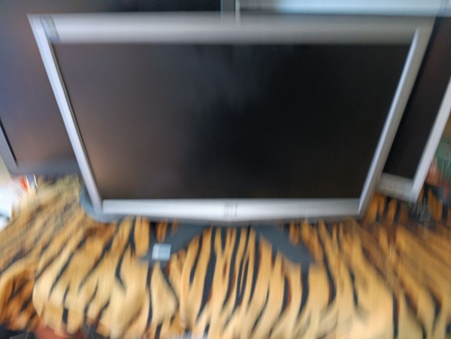 Монитори  3 бр. samsung и acer