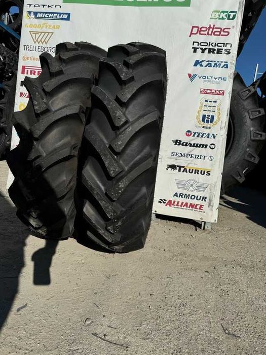 Cauciucuri marca BKT 13.6-28 cu 8 pliuri pentru tractor spate