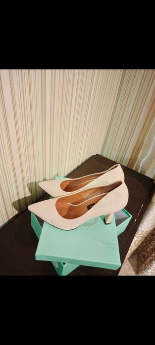 Туфли на каблуках