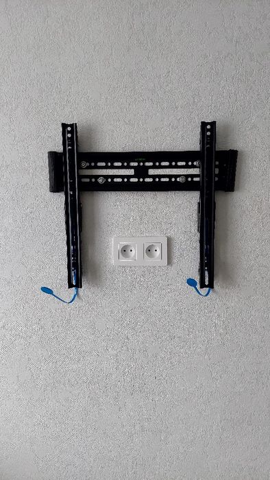 кронштейн с наклоном для тв. есть установка