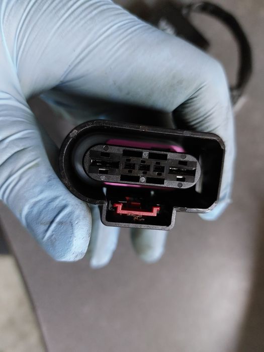 Releu pompa combustibil gama VAG 1K0 906 093 F vw skoda audi etc