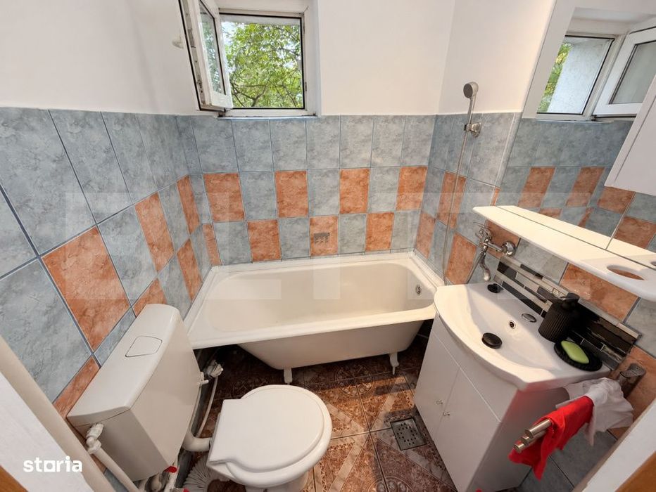 Apartament cu 2 camere, 36 mp, zona Podu Ros