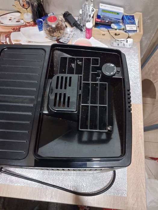 Vand aparat de cafea delonghi magnifica start nou