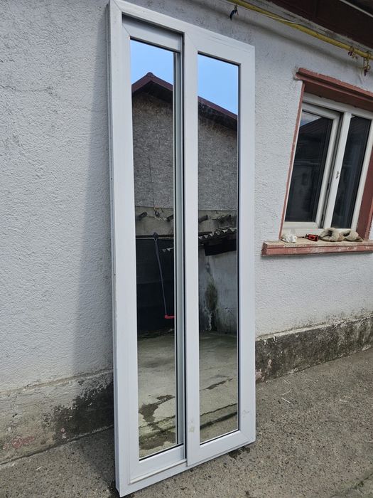 Se vinde usa culisanta