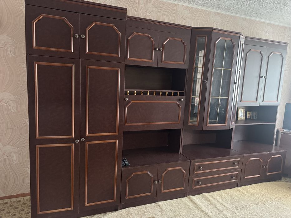 Продам стенку ..