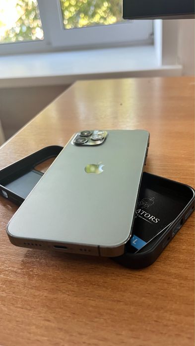 Iphone 12 pro.