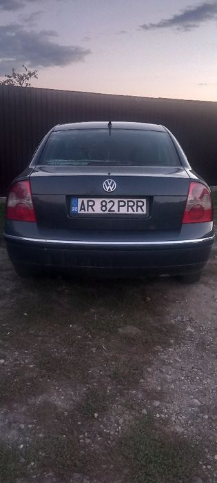Vând sau  schimb  Volkswagen Passat
