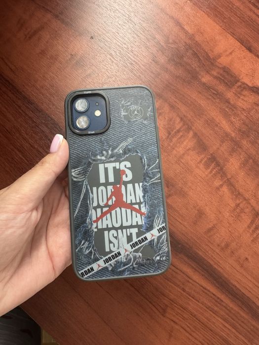 Срочно Продам айфон 12