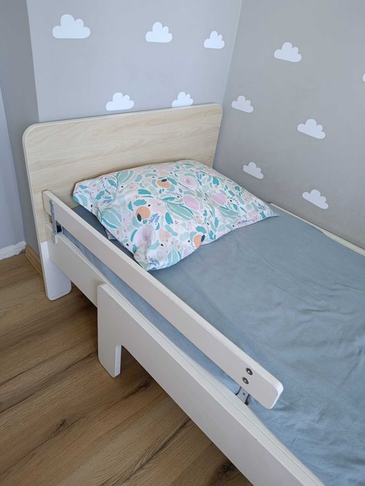 Детско разтегателно легло IKEA SLAKT с включена подматрачна рамка и матрак + подарък преграда