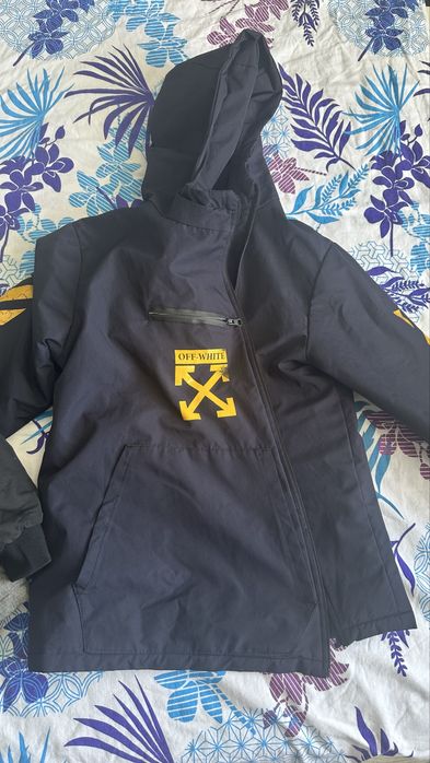 Продам куртки не дорого