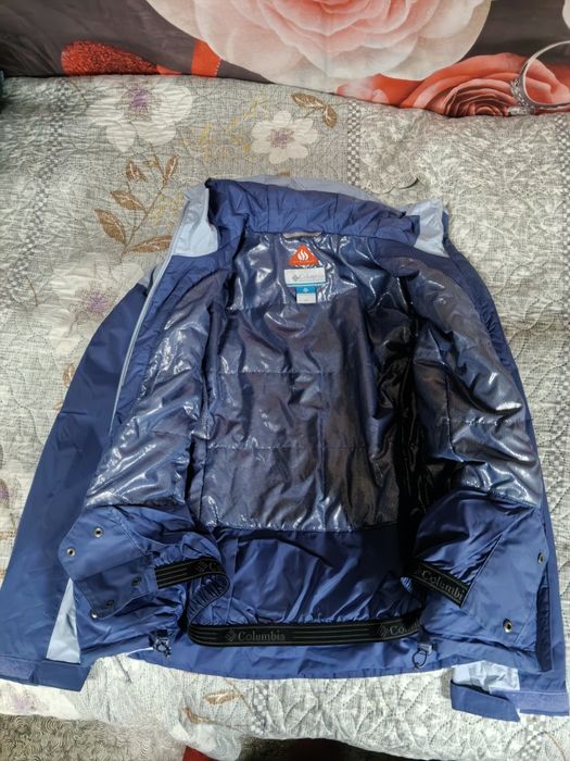 Куртки демисезонные.