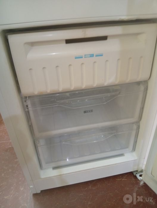 Продам холодильник Indesit