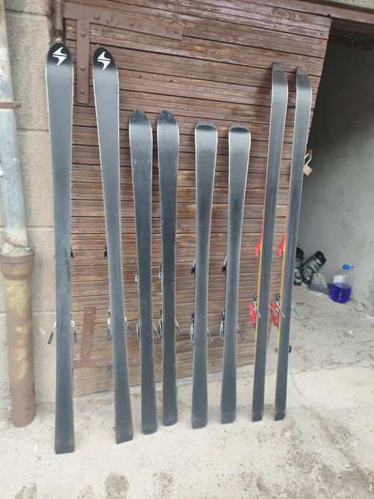 2 чифта ски и  ски обувки всичко за 100лв