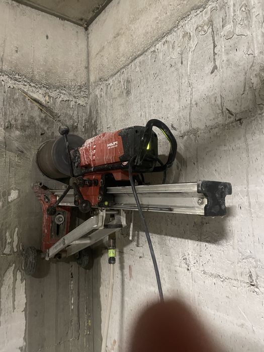 Gauri hote , evacuare centrale , aerisiri , treceri tubulaturi sanitare si electrice , etc.
