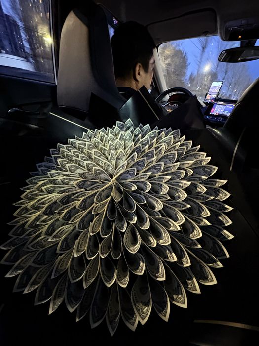 Денежный букет готовый