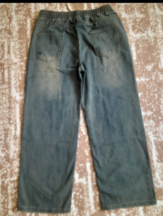 Продам новые мужские джинсы