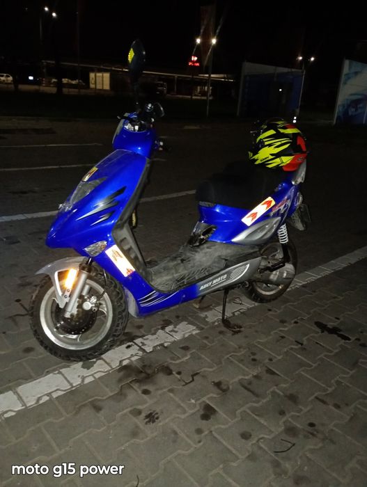 Scuter 2t motorizare Minarelli 50cc