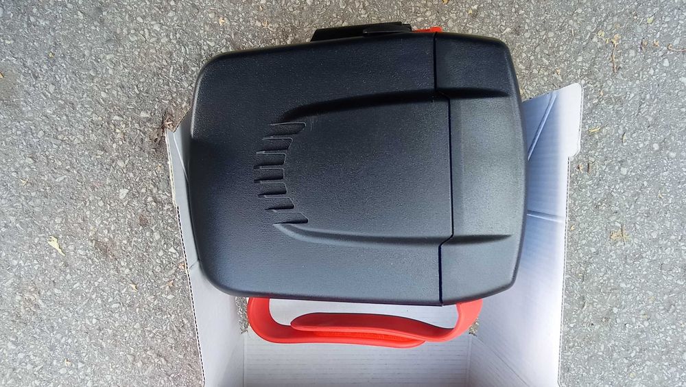 Фотоапарат за моментни снимки Polaroid 600 Extreme