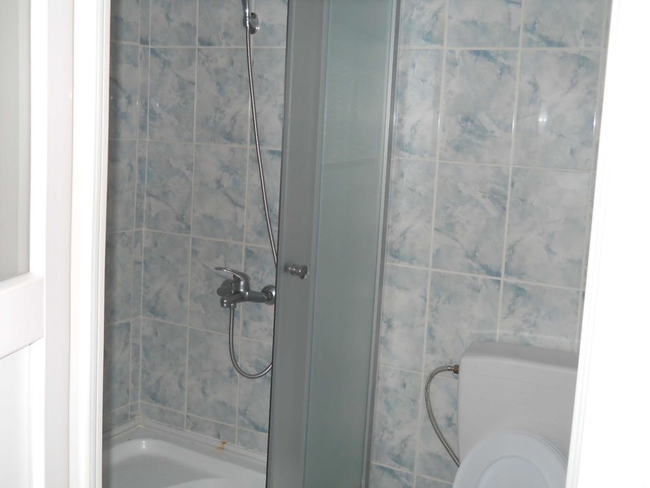 Vanzare vila 6 garsonire si un apartament 2 camere