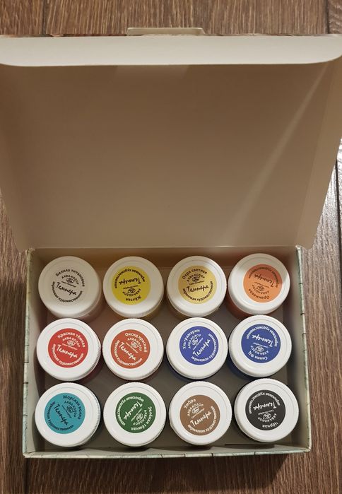 Художественные краски темпера