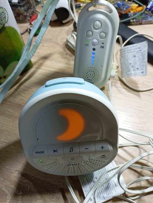 Продам радио няню в идеальном состояние привез с Москвы