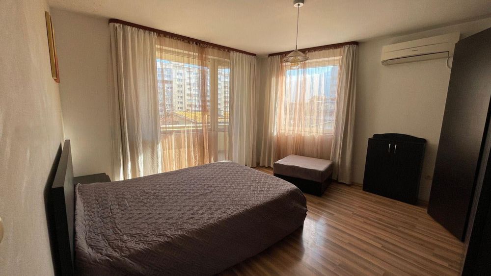 Дава се под наем Тристаен апартамент в София, Красно село - 110 кв.м за 746.64 € - Снимка #4