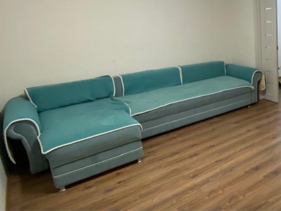 Продам угловой диван 3м , 30000тг