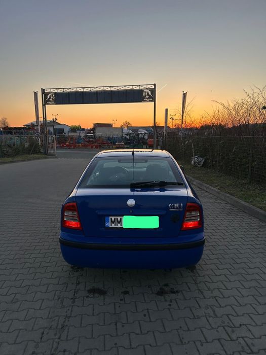 Skoda Octavia 1 - 1.6 benzină - an 2001