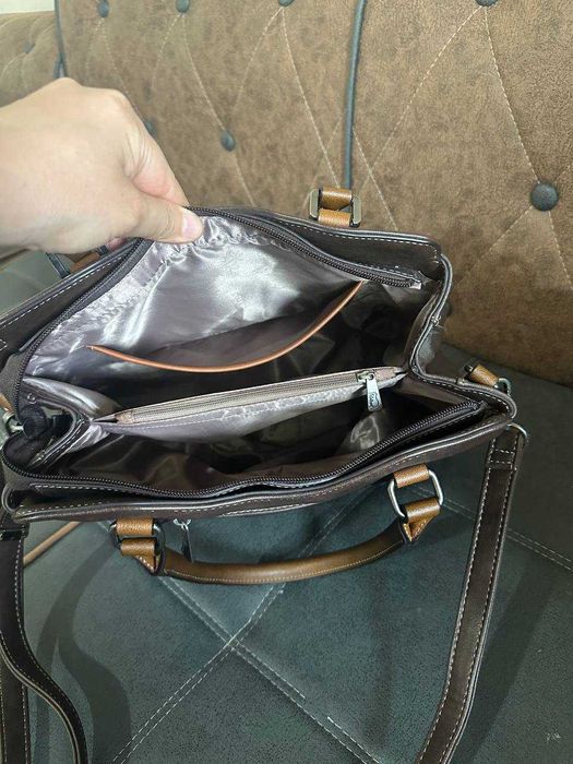 Новая коричневая сумка – много карманов! Ayollar sumkasi sotiladi!