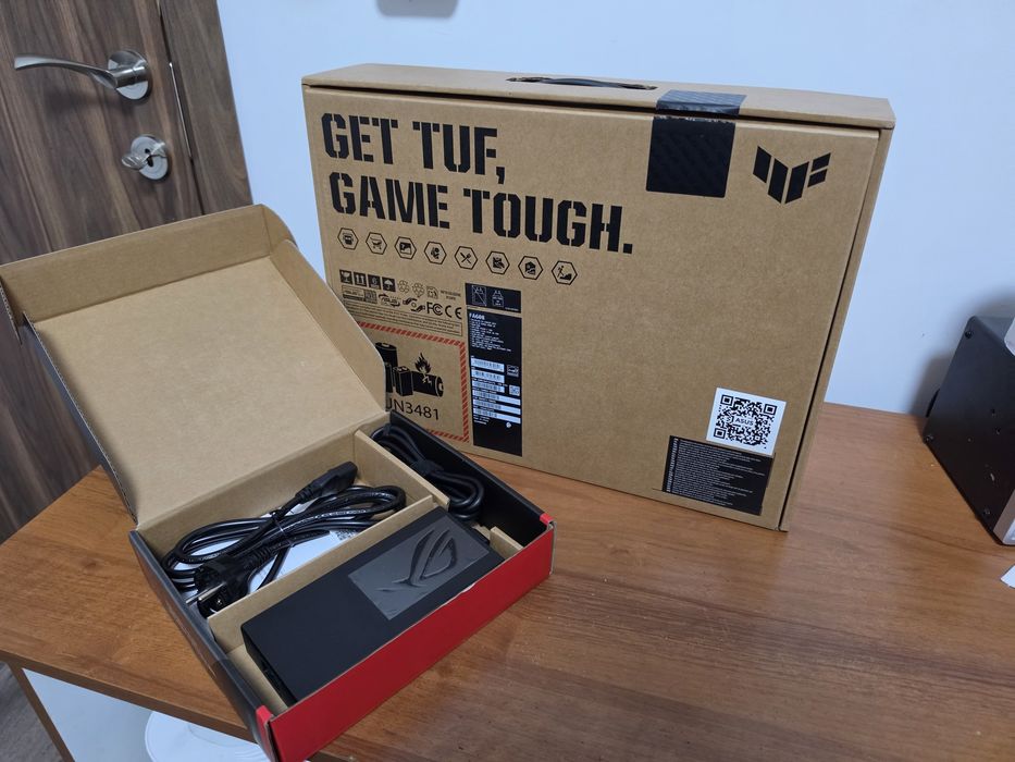 Чисто Нов Gaming Лаптоп Asus Tuf Gaming A16 Ryzen 7 260 RTX 5070 32GB Ram 1TB Nvme 2г Гаранция