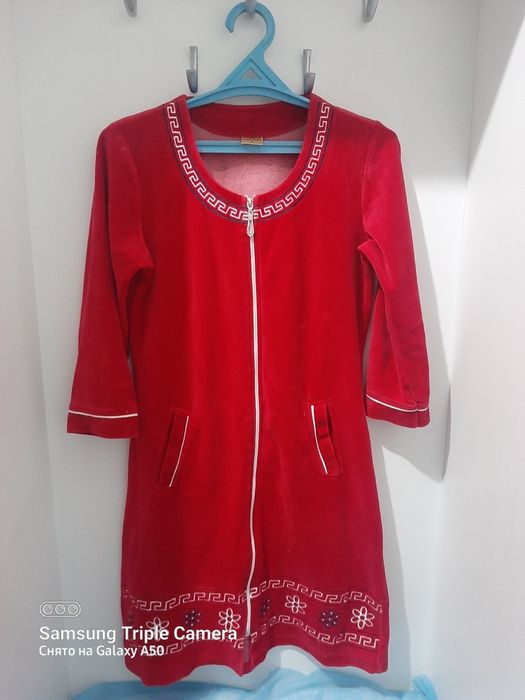 Халат  женский велюровый