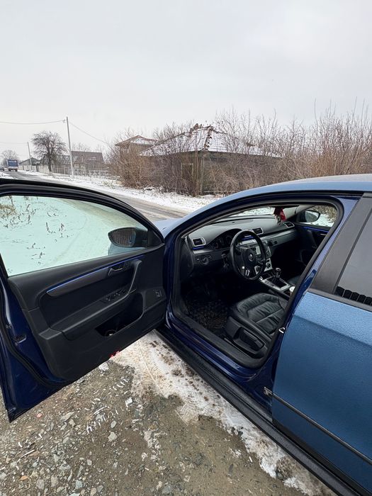 Vând Passat b6 sedan