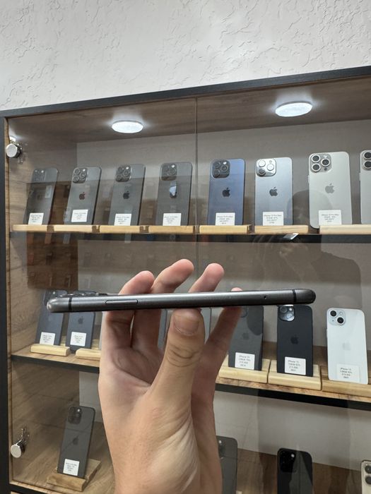 iPhone 11