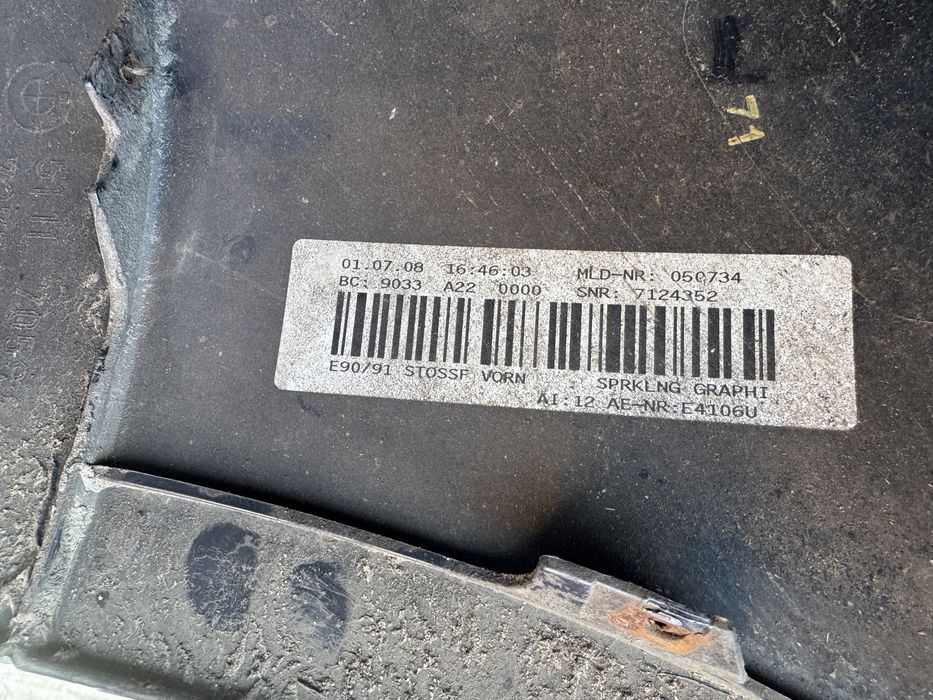 Bara BMW e90 NFL ,  OEM cu mici defectiuni