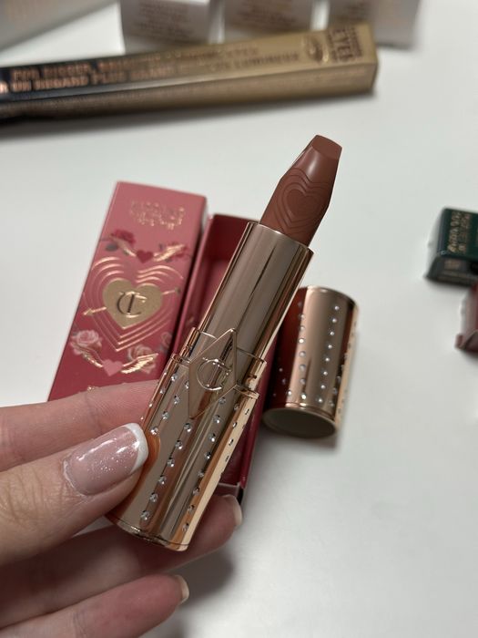 Оригинална козметика Charlotte Tilbury Шарлът Тилбъри