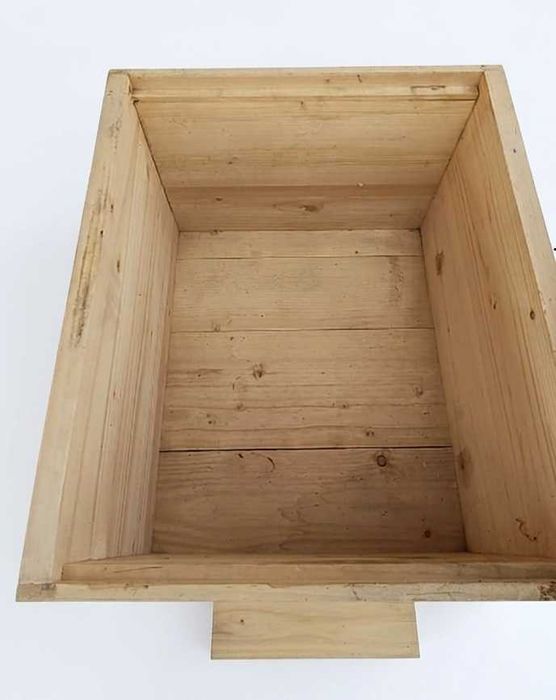 lazi albine noi din lemn rasinoase