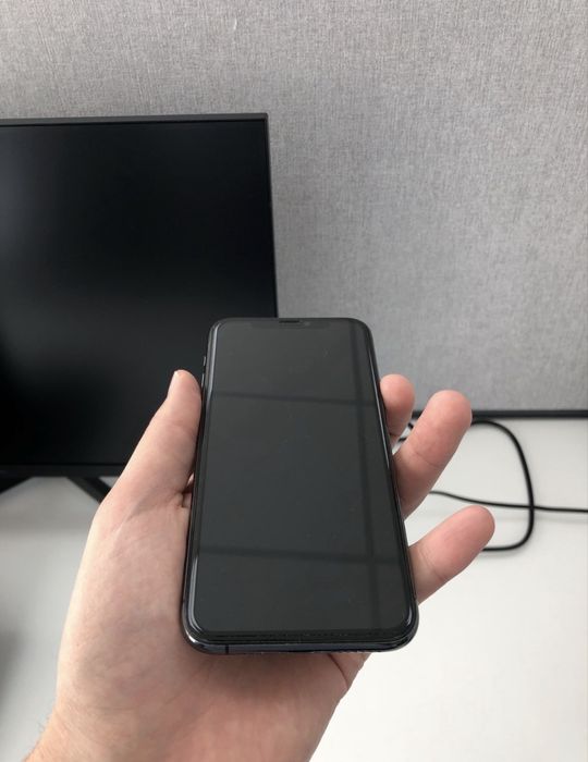 Iphone 11pro 64/100akb