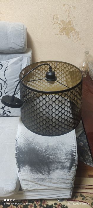 Продается люстра