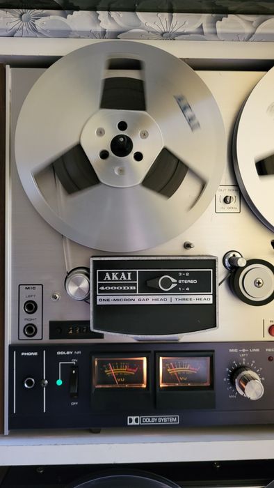 Magnetofon akai 4000 DB
