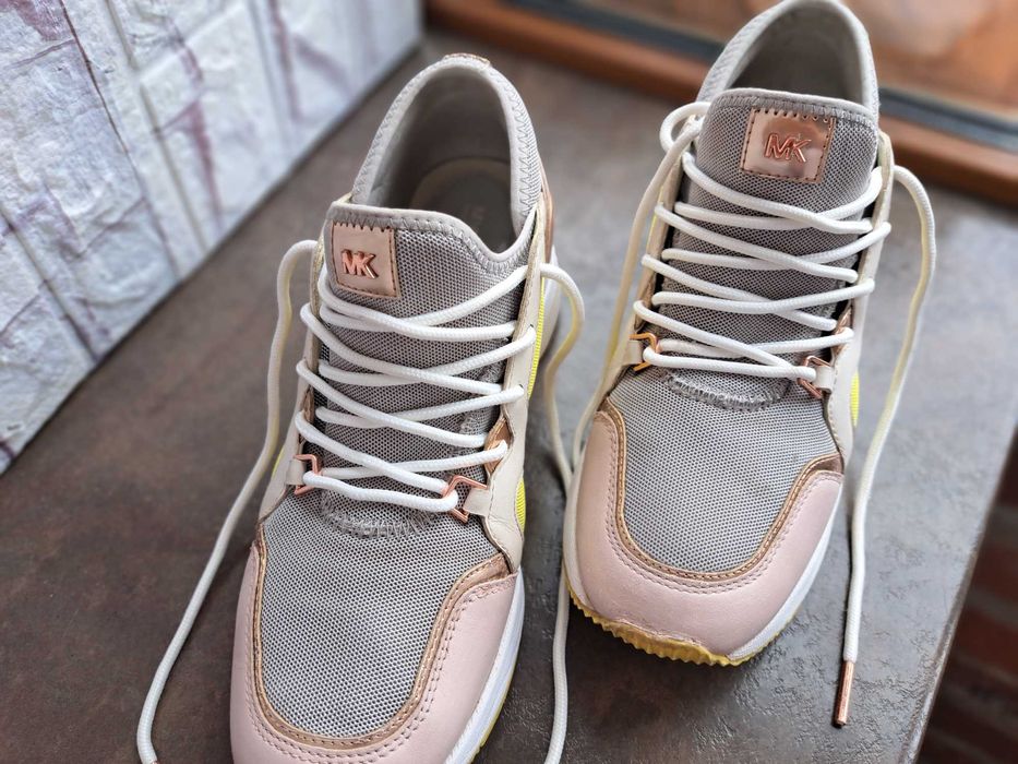 дамски маратонки,спортни обувки на платформа,сникърси,Michael Kors