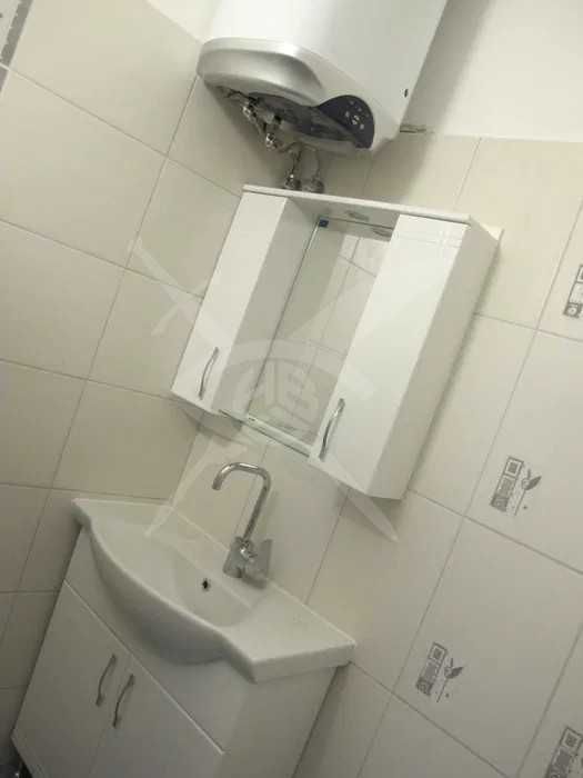 Продава се Тристаен апартамент в Пловдив, Въстанически - 82 кв.м за 927 €/кв.м - Снимка #5