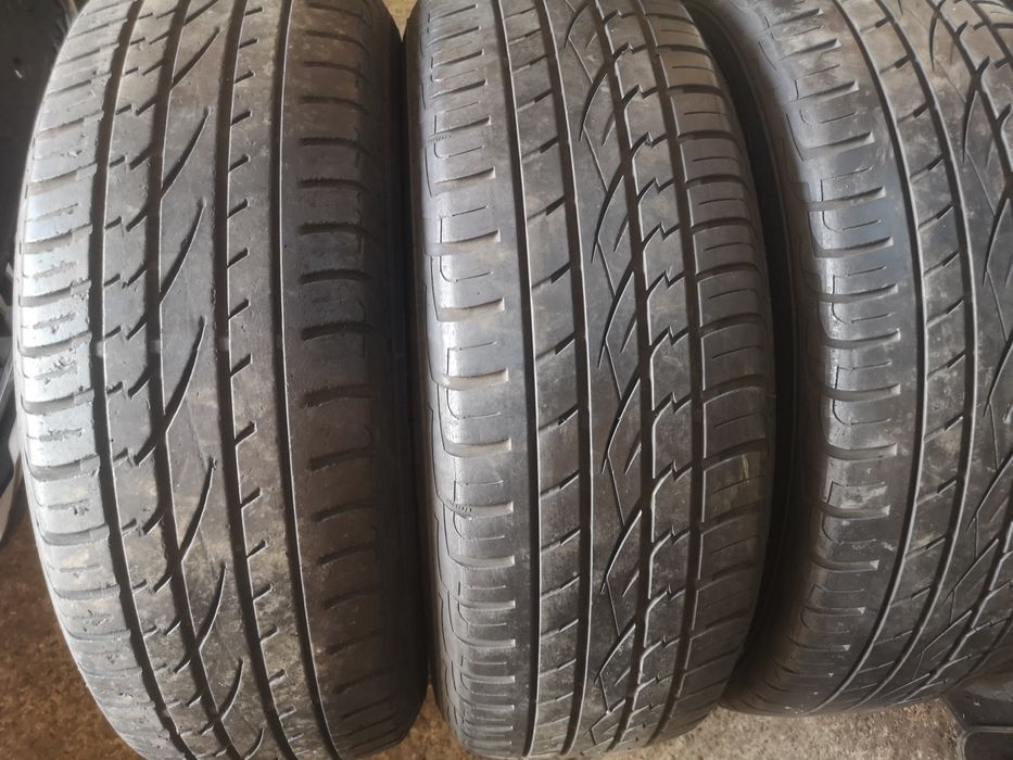 Set 4 anvelope 235/60R18 Continental de vara dot 2015