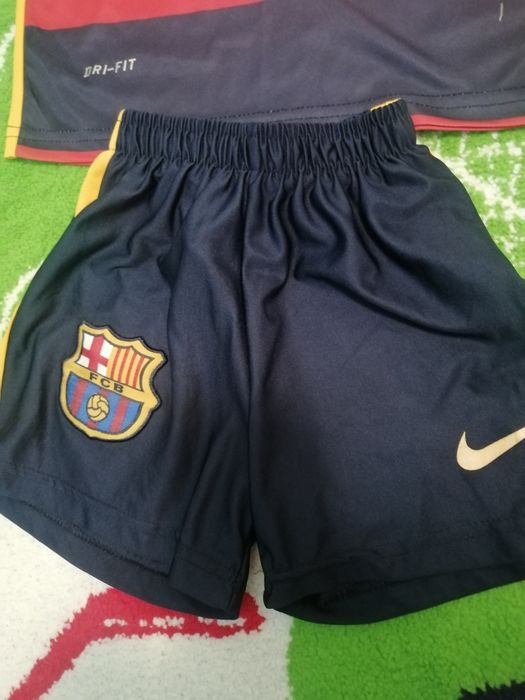 Спортни екипи и гети